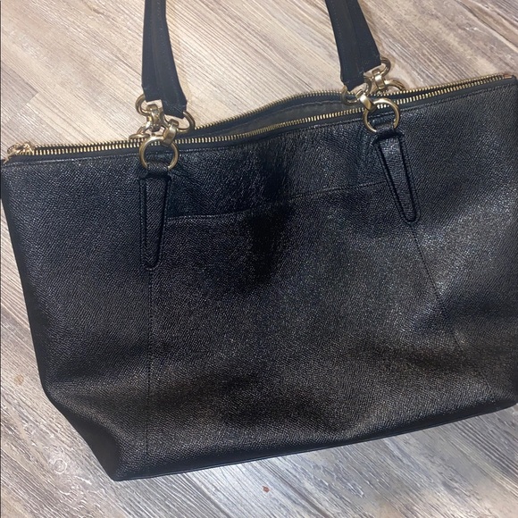 EUC COACH Black Shoulder Bag Gold Hardware - Picture 5 of 9